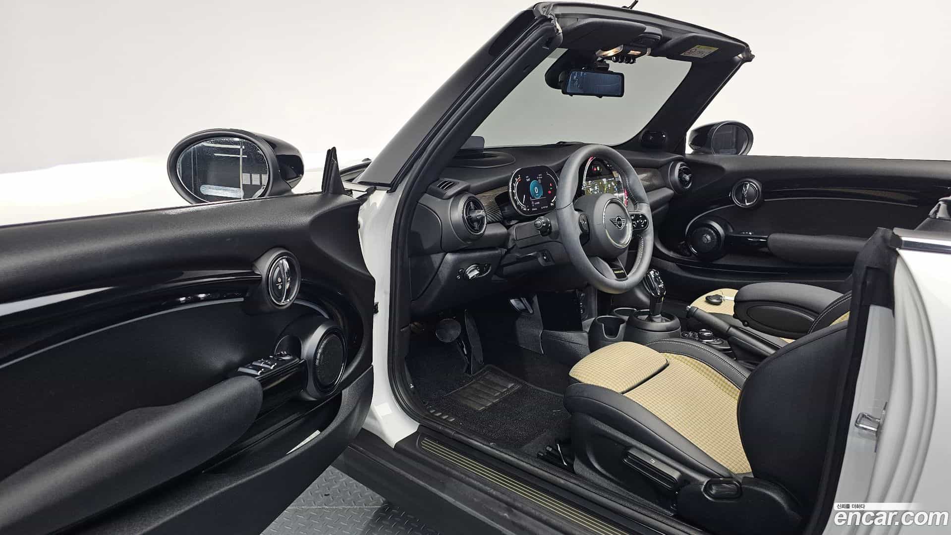 Cooper Convertible Mini 2023.7-INNER-010