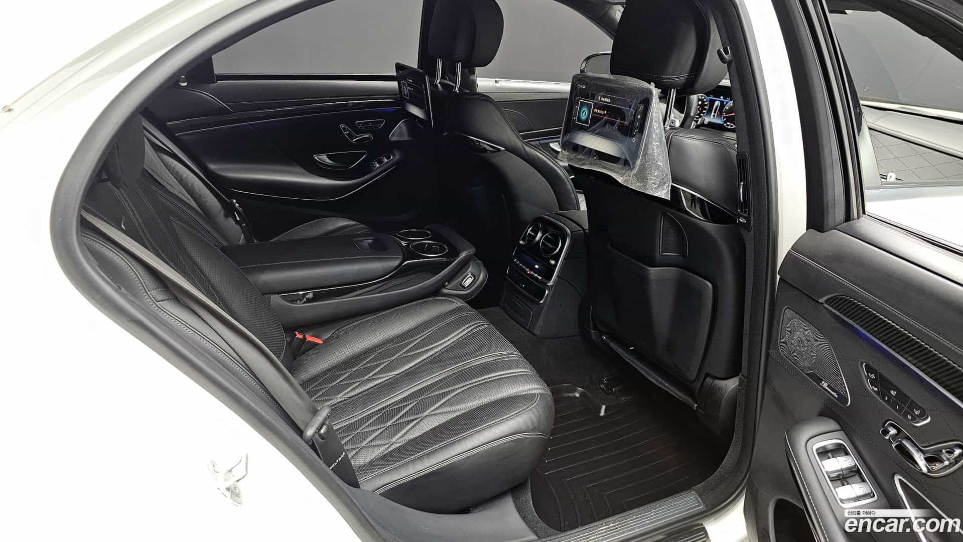 S-Class Mercedes-Benz 2017.10-OPTION-016
