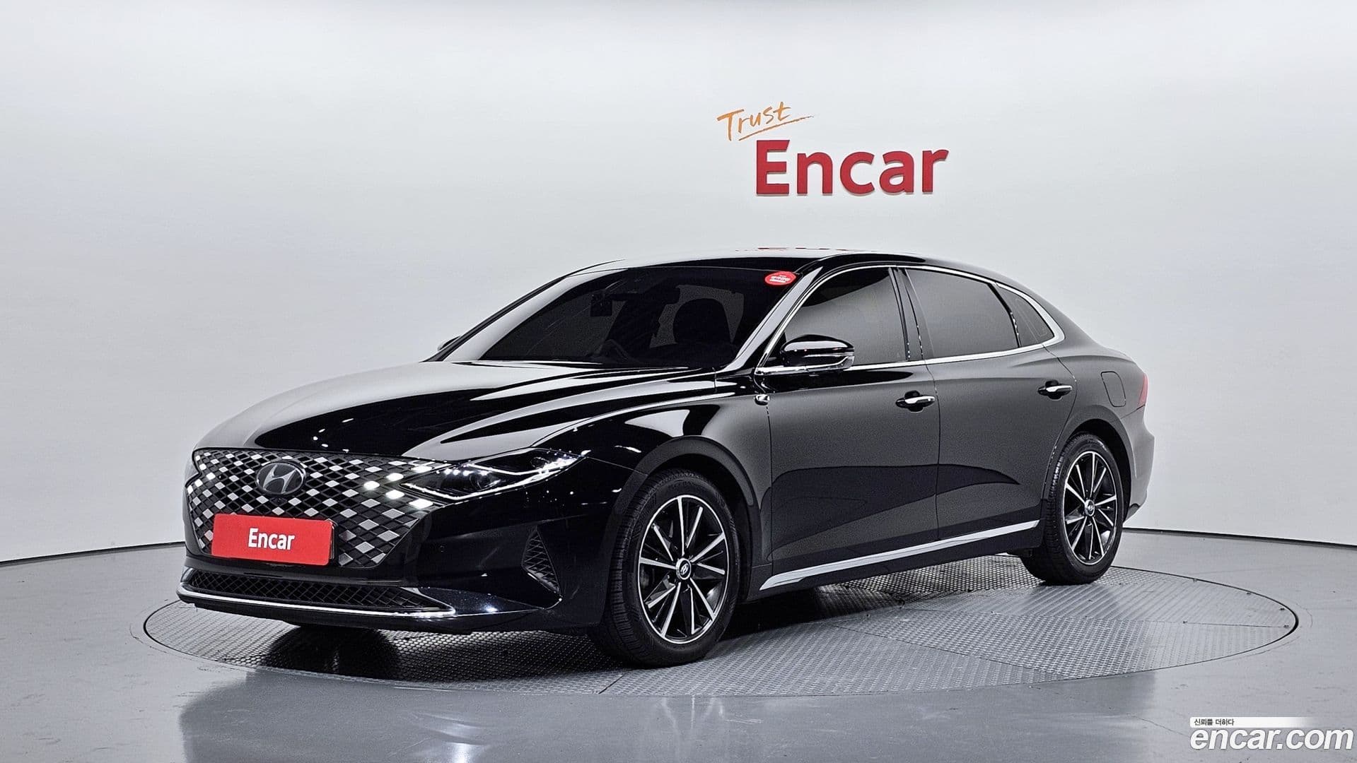 Main__Slider__Photo:Grandeur Hyundai 2020.1-0