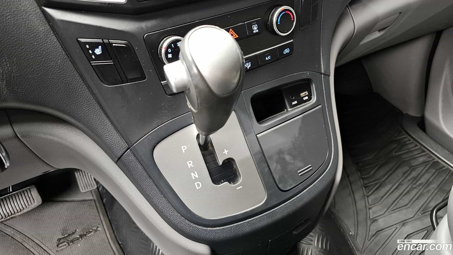 Starex Hyundai 2018.6-INNER-009