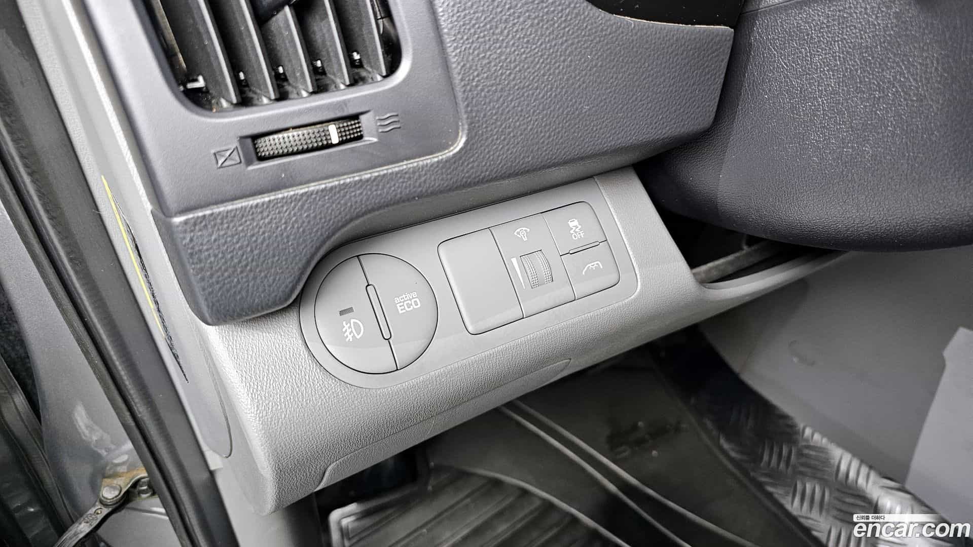 Starex Hyundai 2018.6-OPTION-020
