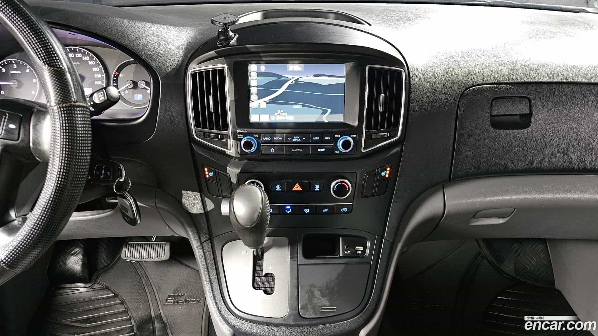Starex Hyundai 2018.6-OPTION-021