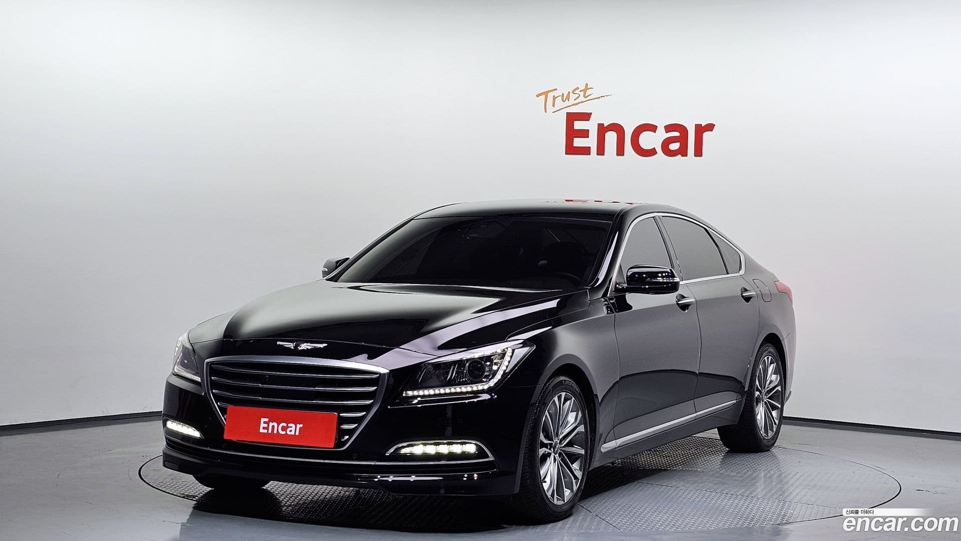 Main__Slider__Photo:Genesis Hyundai 2014.9-0
