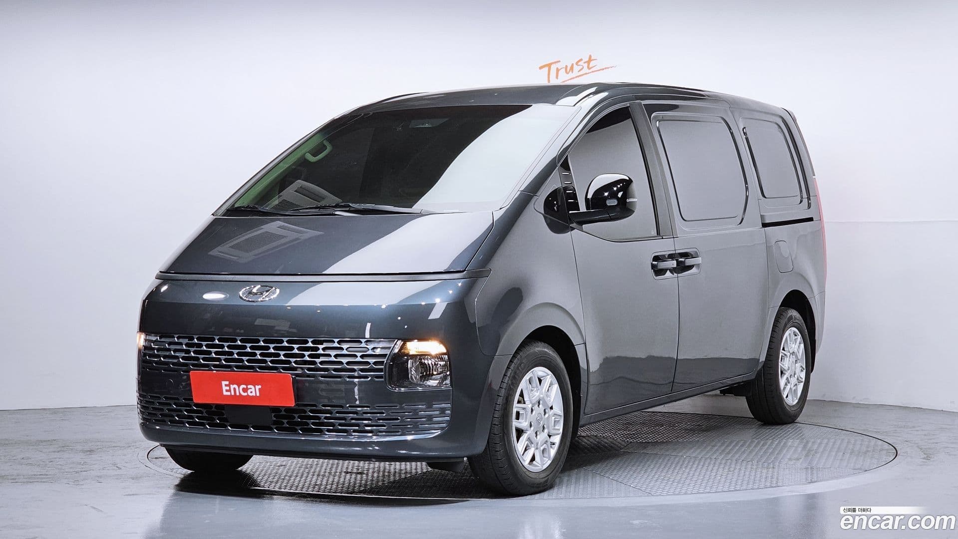 Main__Slider__Photo:Staria Hyundai 2022.2-0