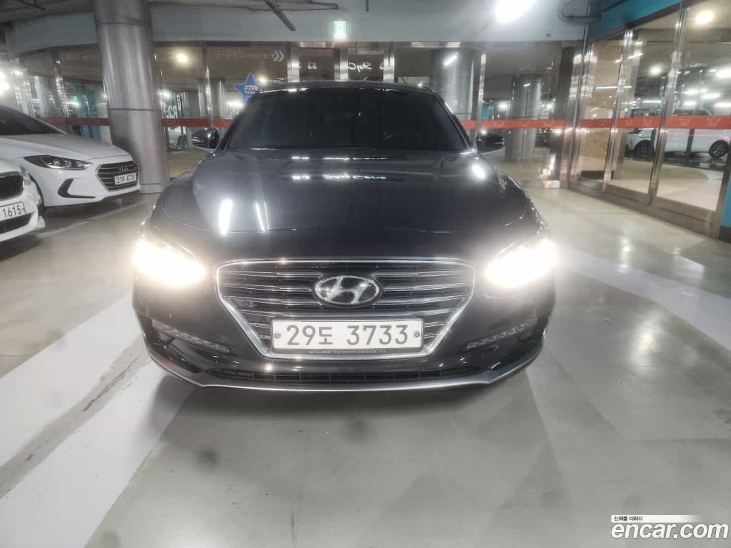 Grandeur Hyundai 2018.1-OUTER-002