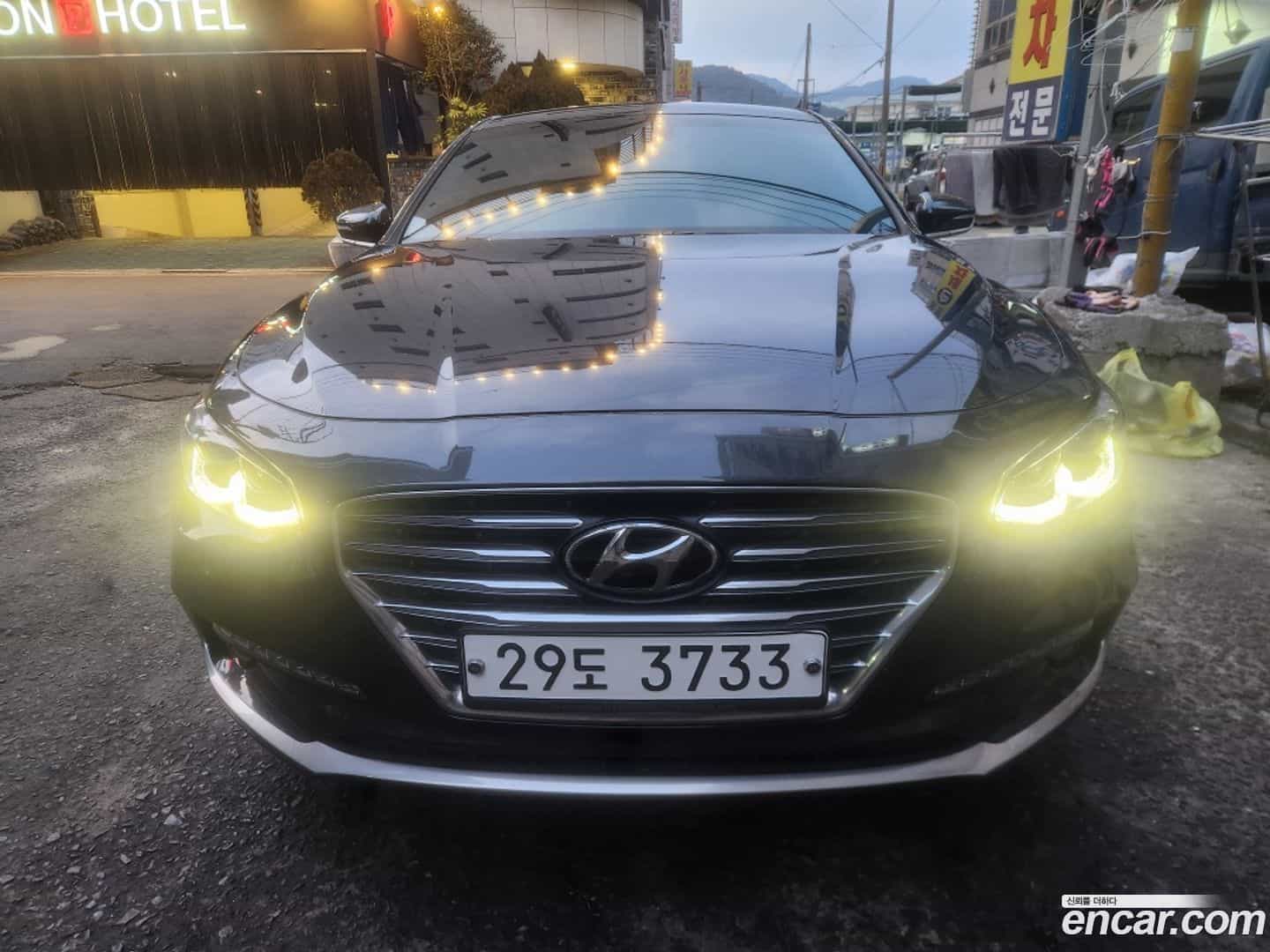 Grandeur Hyundai 2018.1-OUTER-005