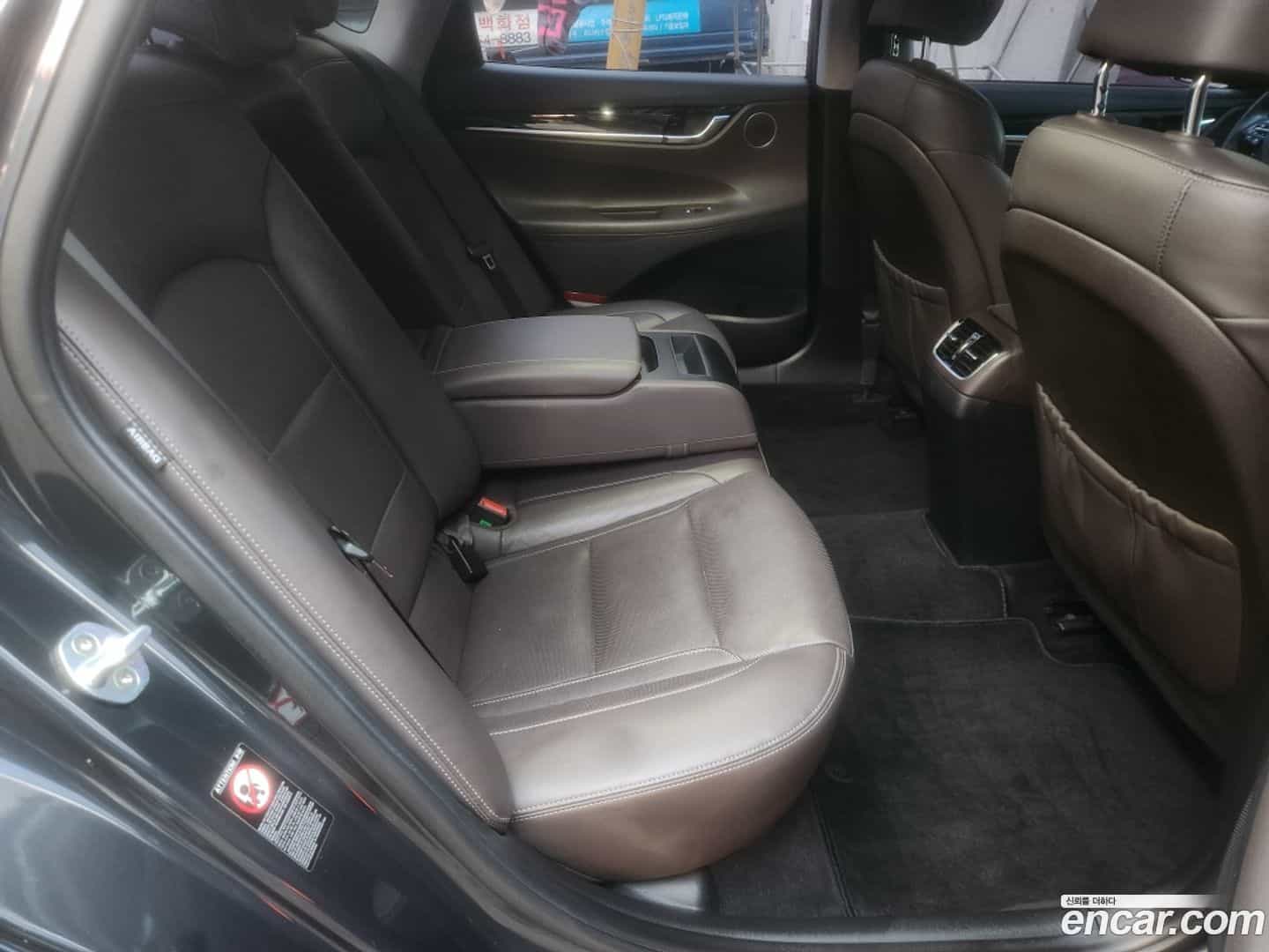 Grandeur Hyundai 2018.1-OPTION-018