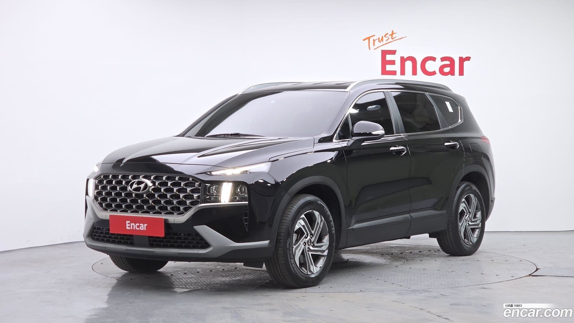Main__Slider__Photo:Santafe Hyundai 2022.7-0