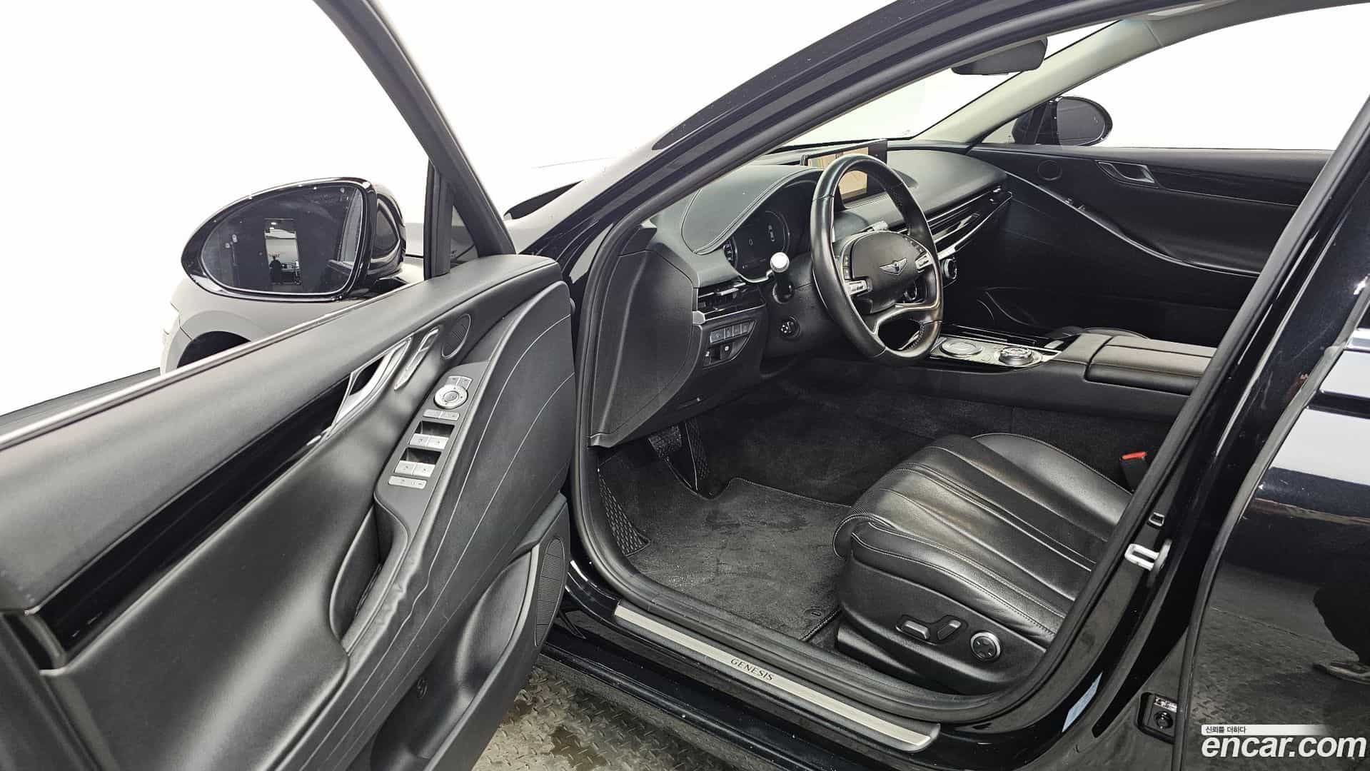 G80 Genesis 2021.0-INNER-010