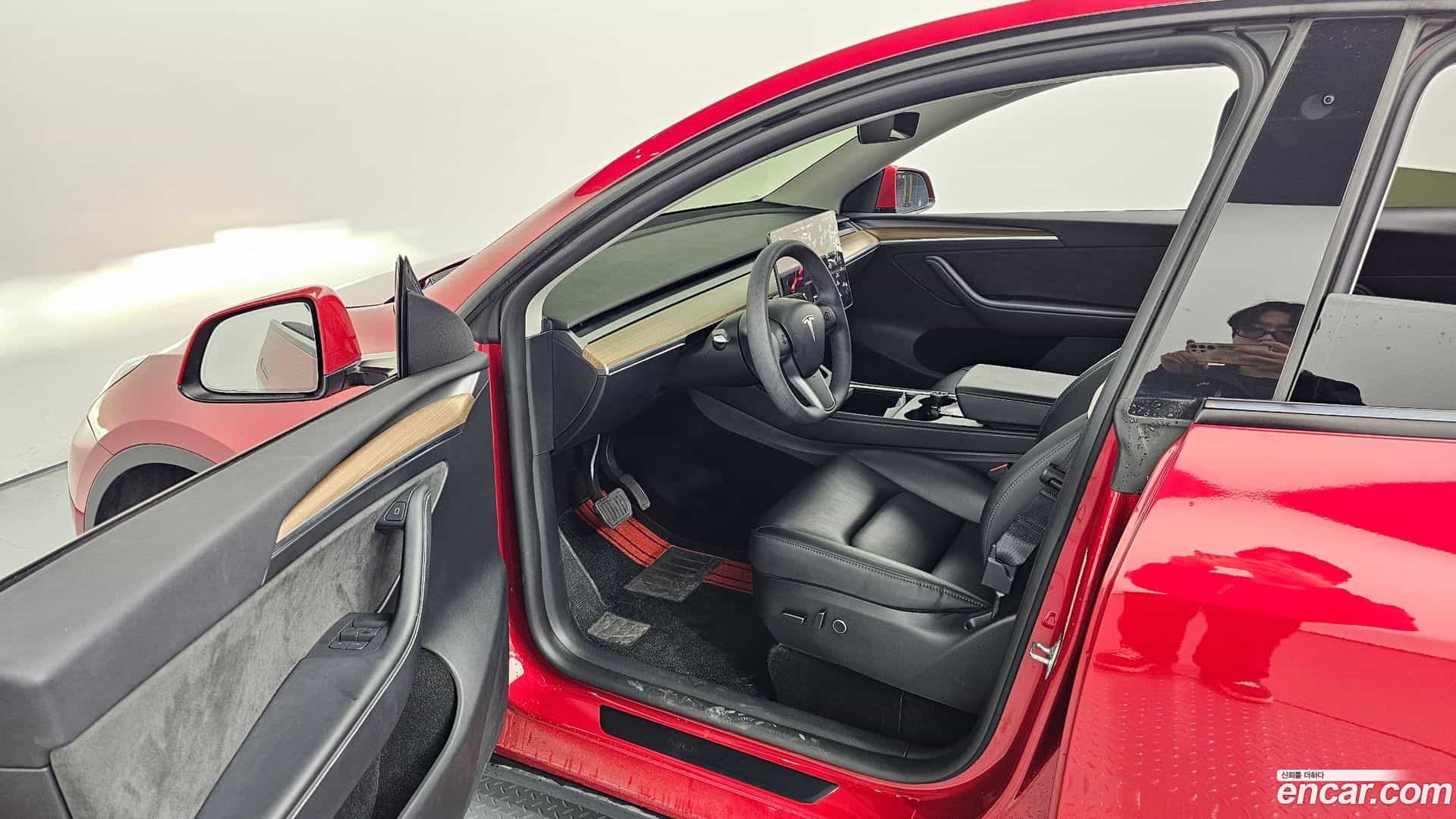 Model Y Tesla 2024.2-OPTION-015