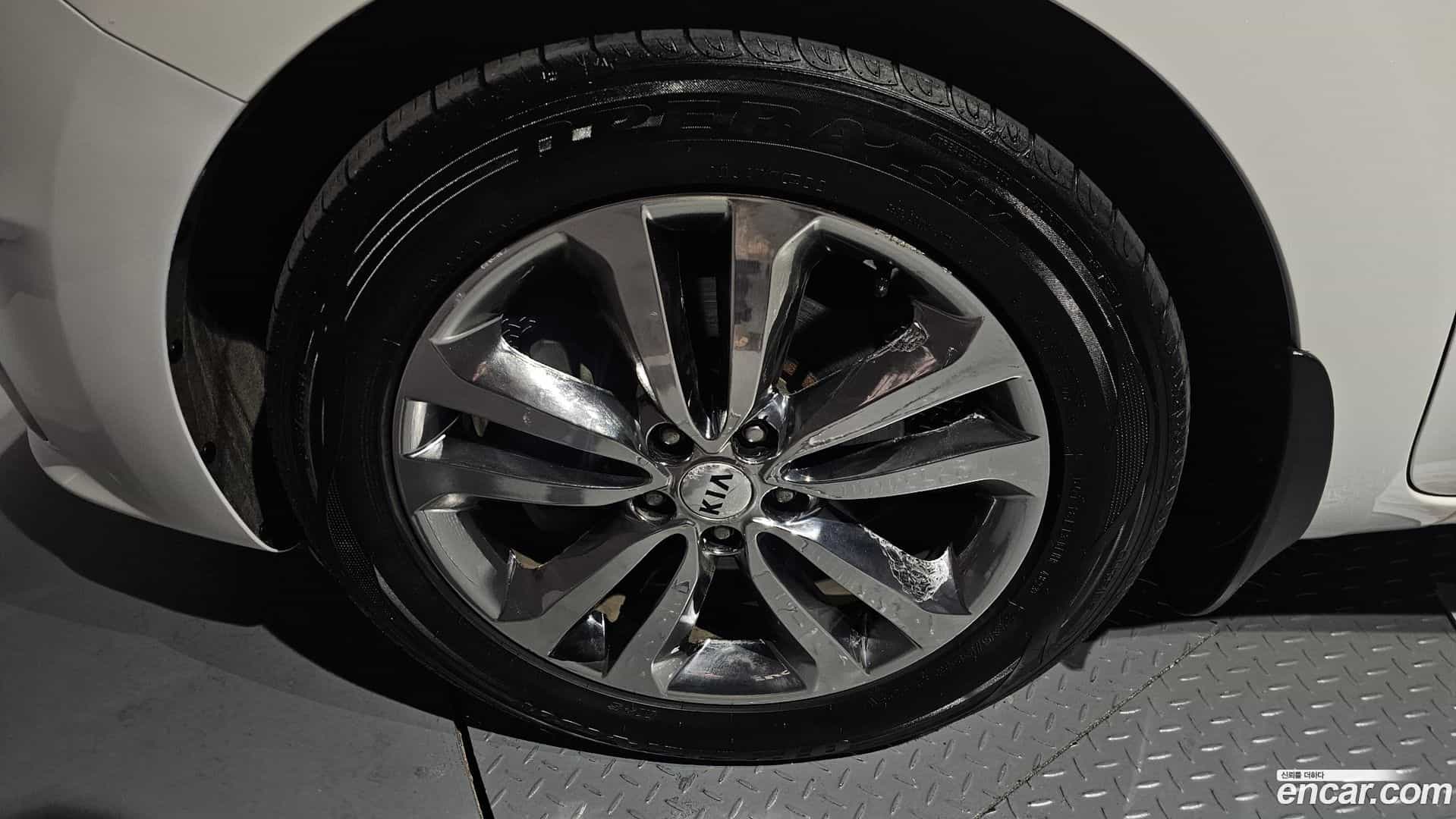 Canival Kia 2017.1-OUTER-005