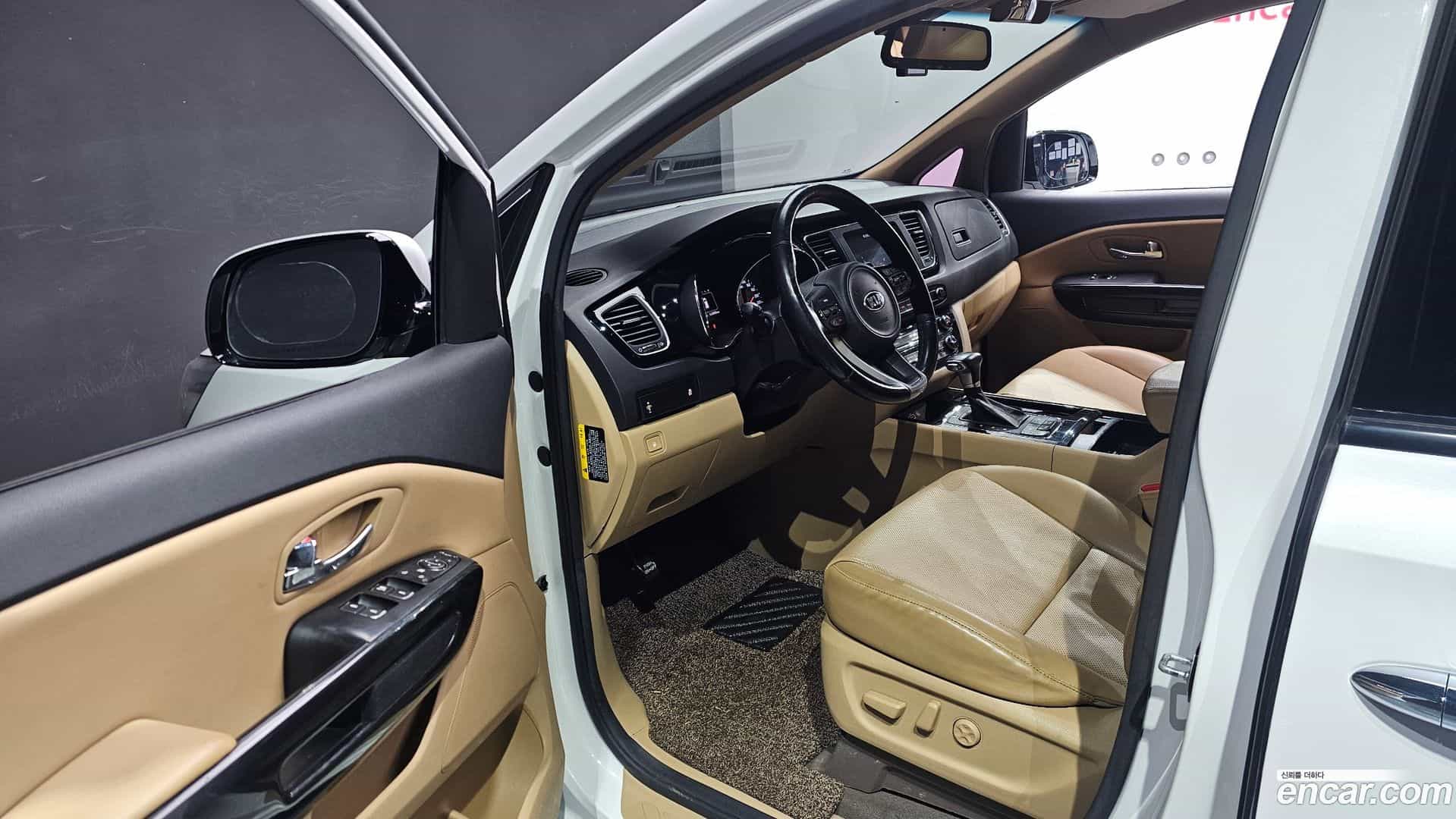 Canival Kia 2017.1-OPTION-015