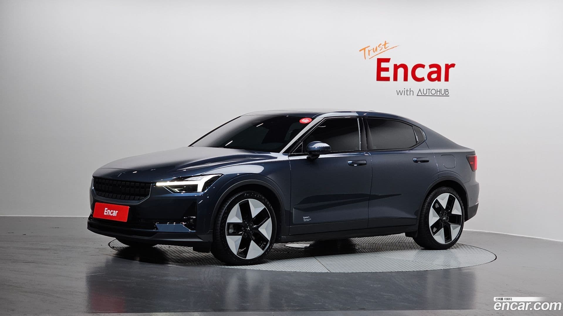 Main__Slider__Photo:Polestar 2 Polestar 2022.10-0