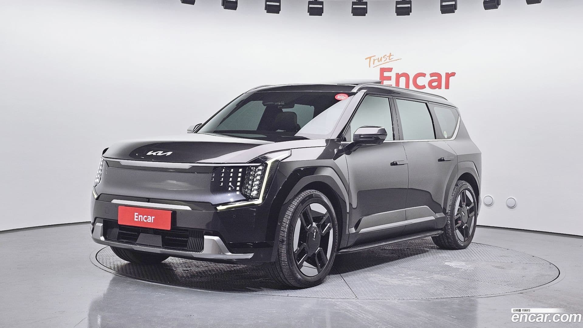 Main__Slider__Photo:EV9 Kia 2023.9-0