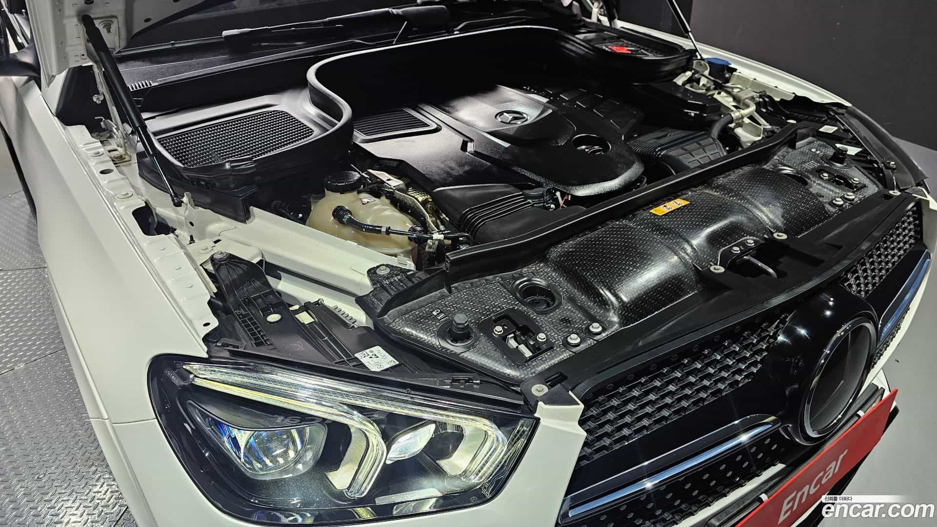 GLE-Class Mercedes-Benz 2022.5-INNER-006