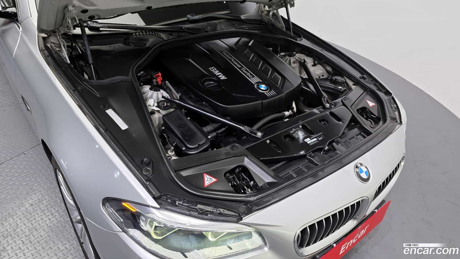 5-Series BMW 2014.2-INNER-006