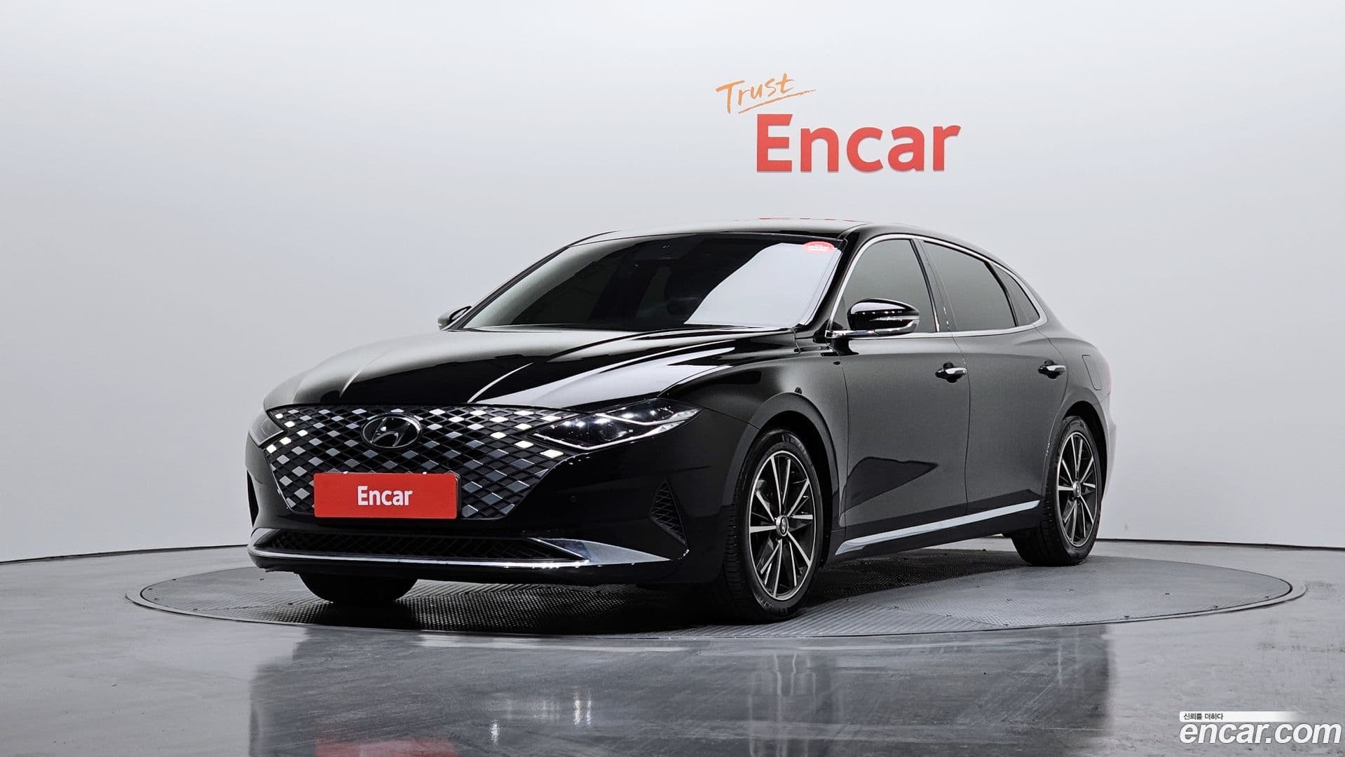 Main__Slider__Photo:Grandeur Hyundai 2020.10-0
