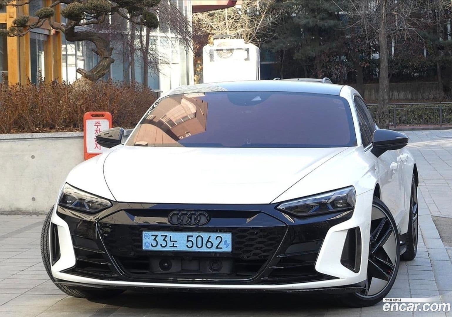 Main__Slider__Photo:RS e-tron GT Audi 2022.0-0