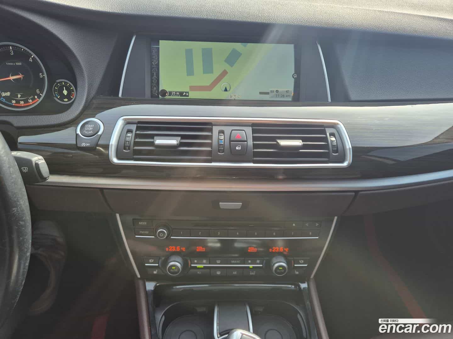 Gran Turismo BMW 2015.1-INNER-010