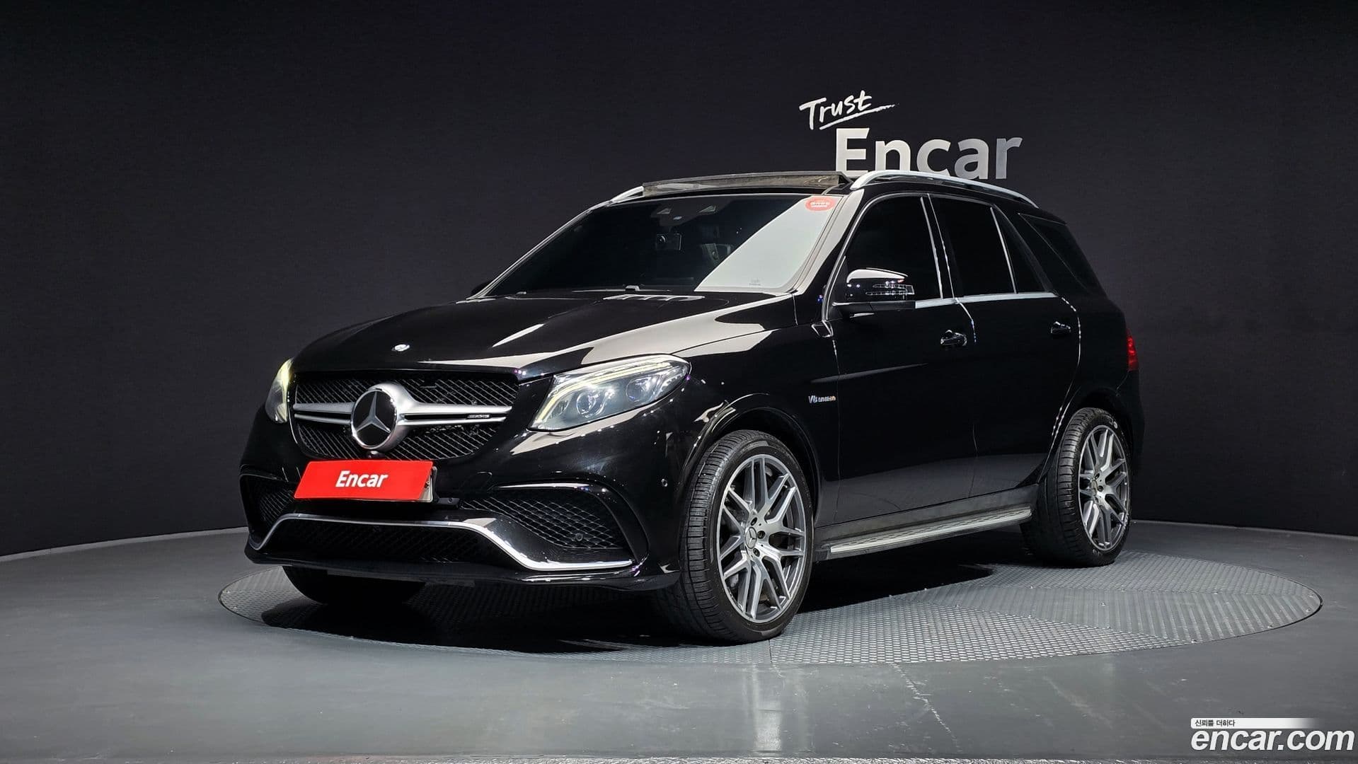 Main__Slider__Photo:GLE-Class Mercedes-Benz 2016.11-0