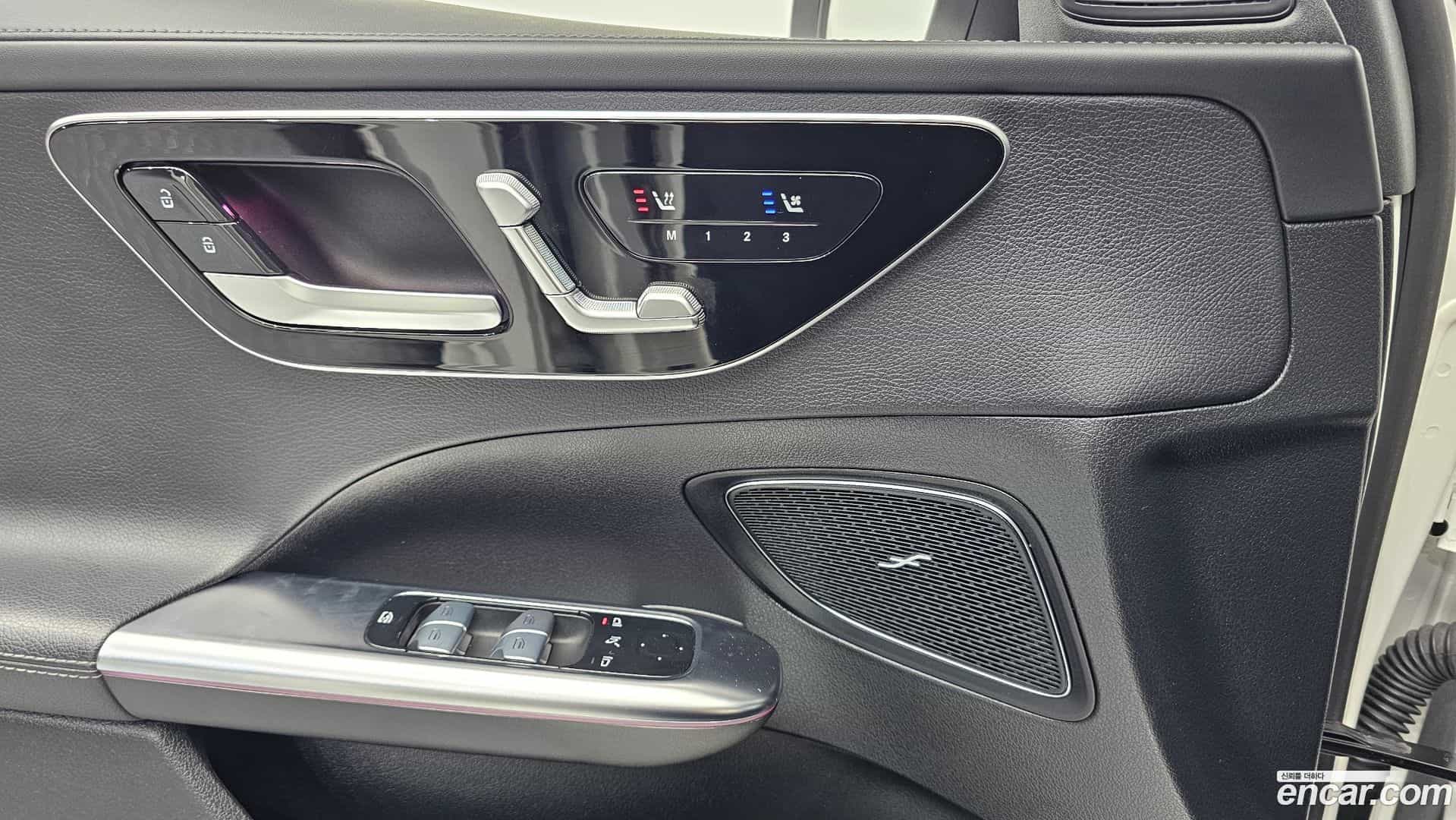 C-Class Mercedes-Benz 2022.3-OPTION-019
