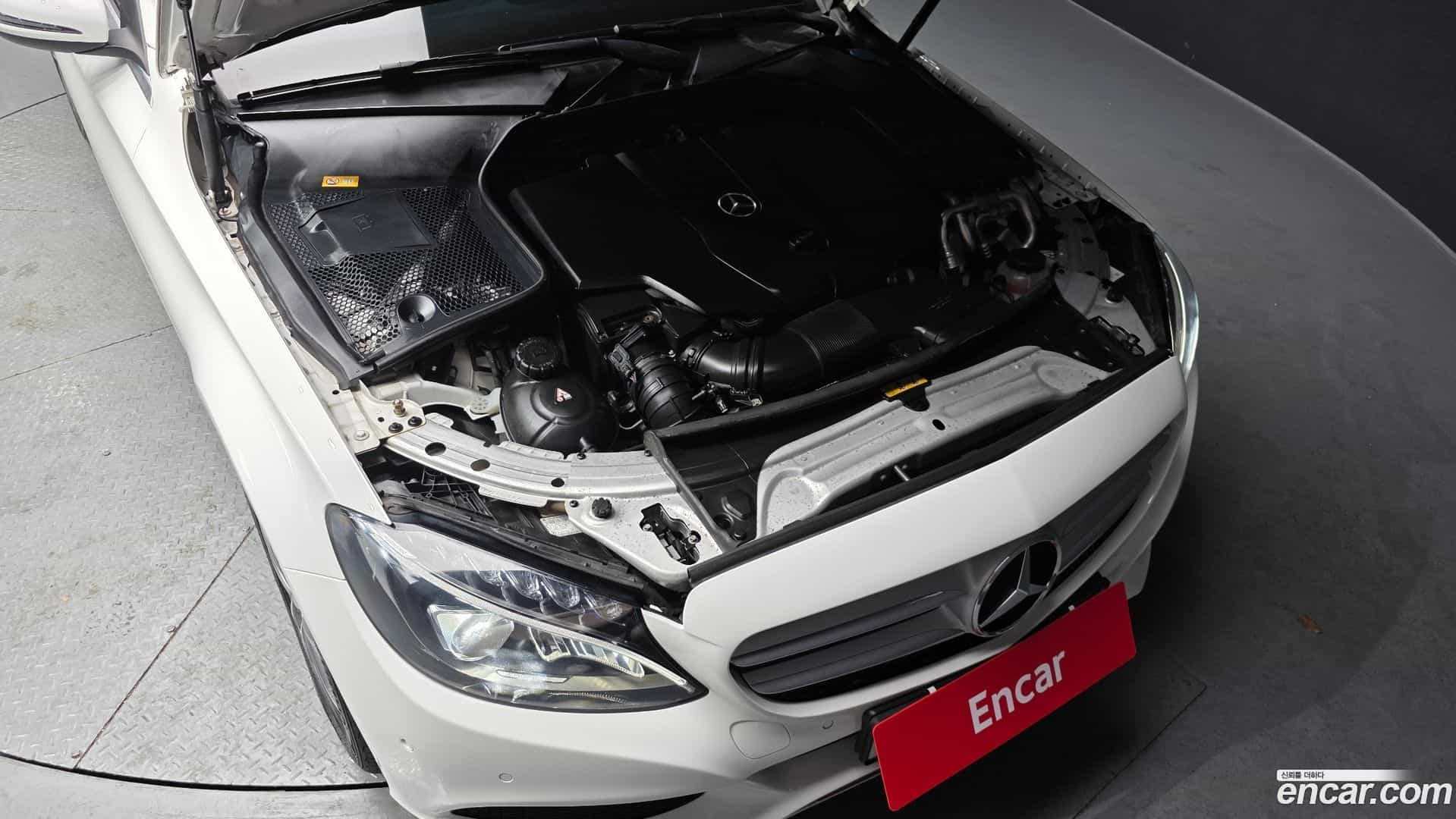 C-Class Mercedes-Benz 2015.9-INNER-006