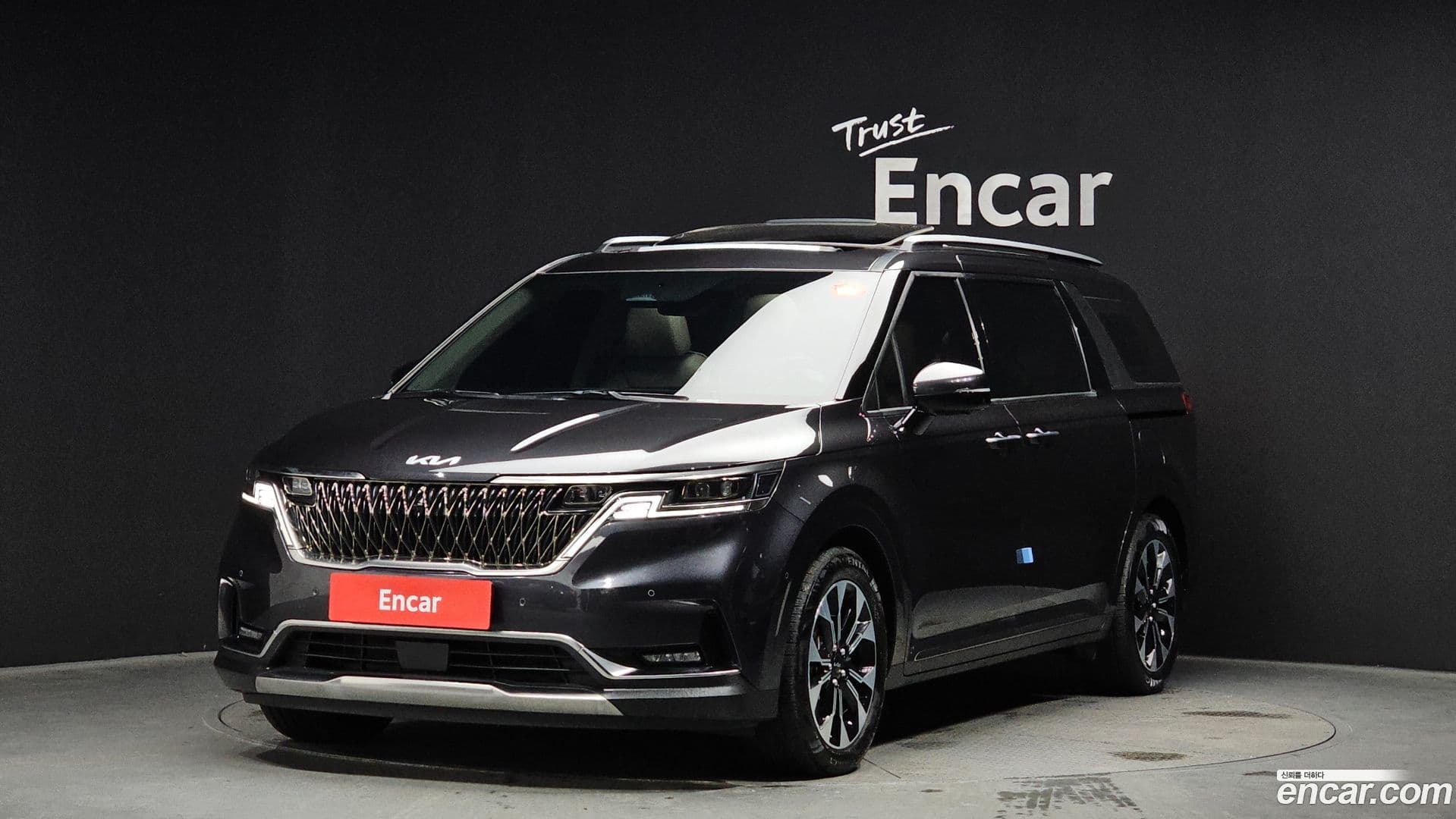 Main__Slider__Photo:Canival Kia 2023.0-0