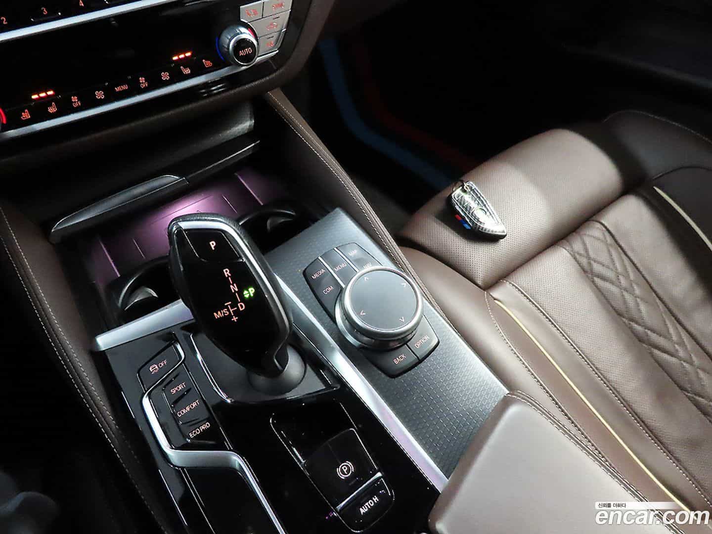 5-Series BMW 2022.10-INNER-009