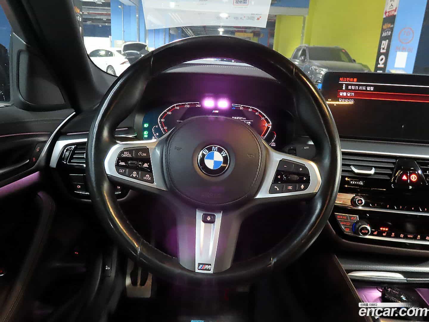 5-Series BMW 2022.10-OPTION-018