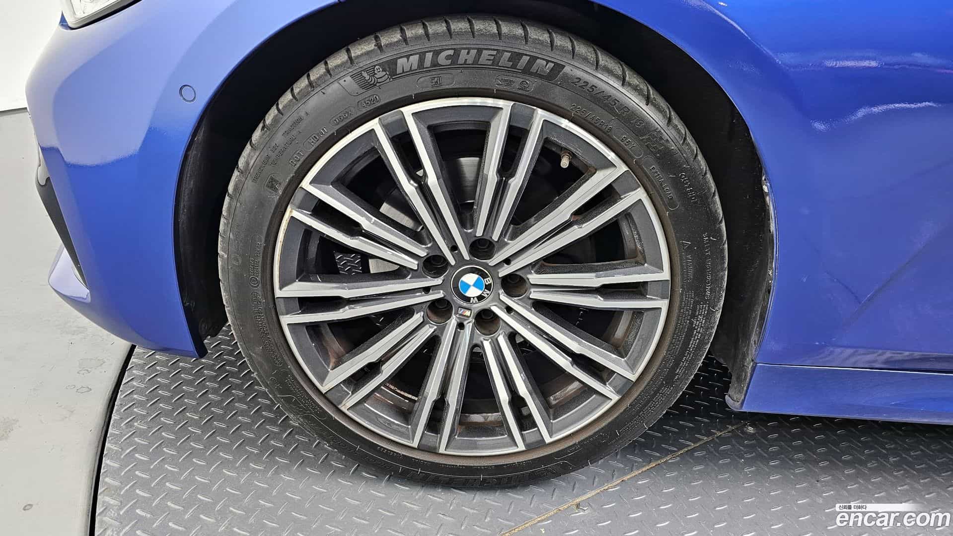 3-Series BMW 2021.1-OUTER-005