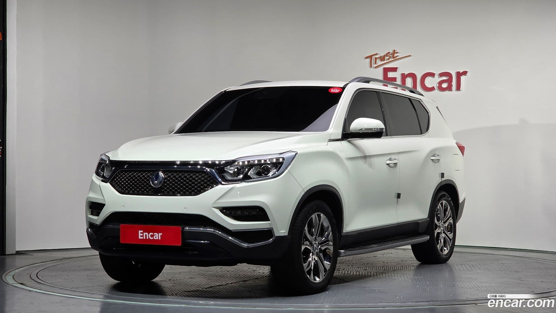 Main__Slider__Photo:Rexton KG Mobility 2019.5-0