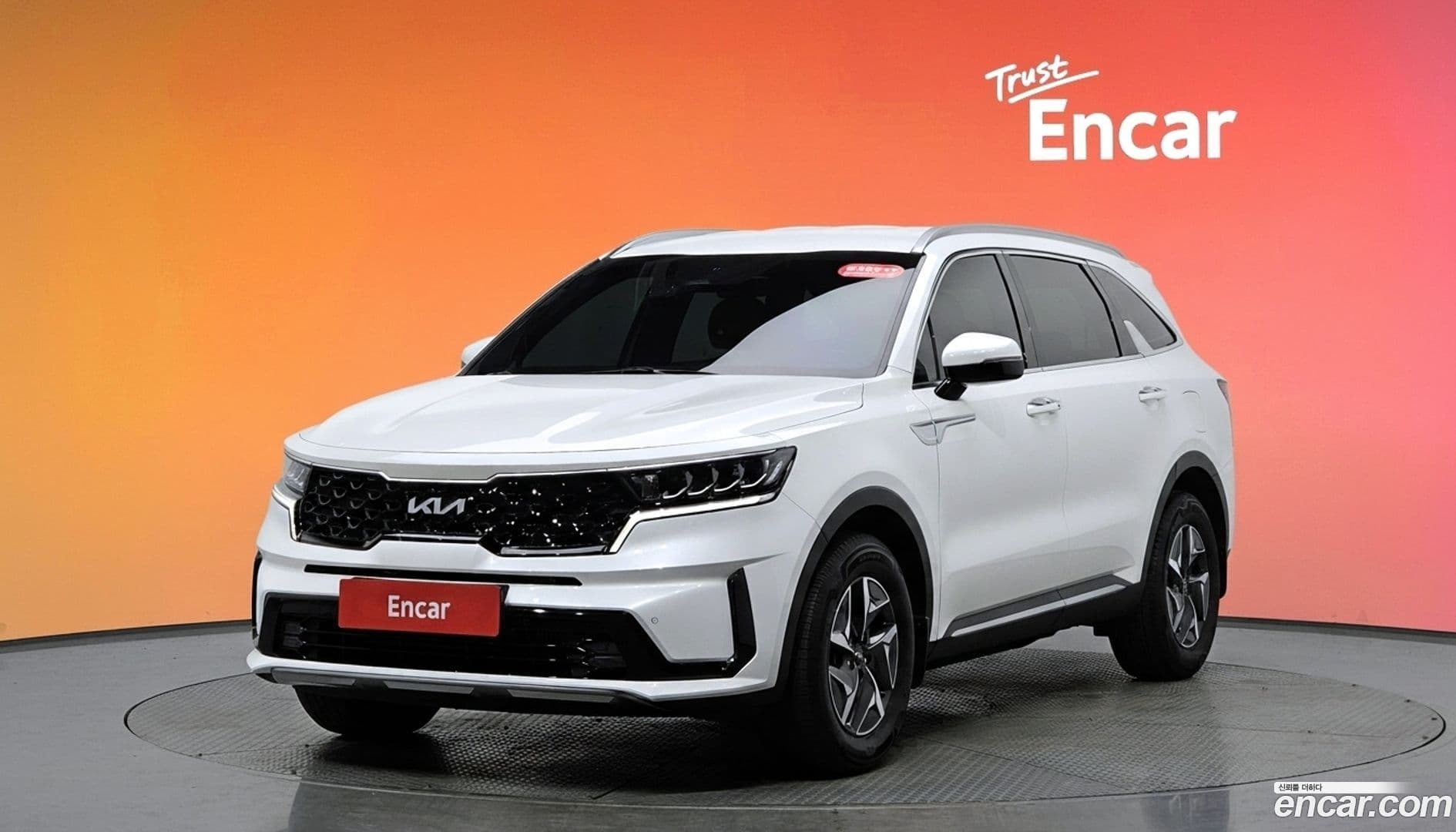 Main__Slider__Photo:Sorento Kia 2021.10-0