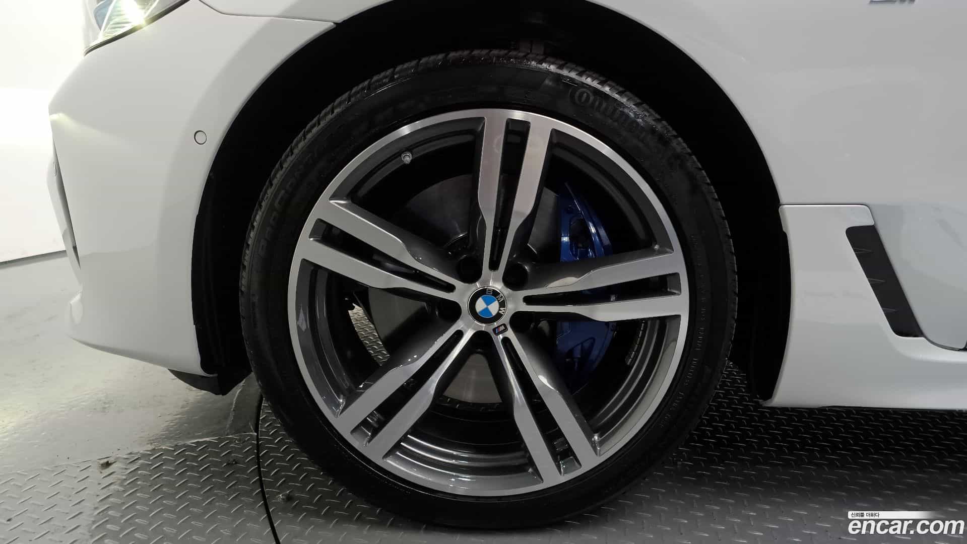 Gran Turismo BMW 2022.0-OUTER-005