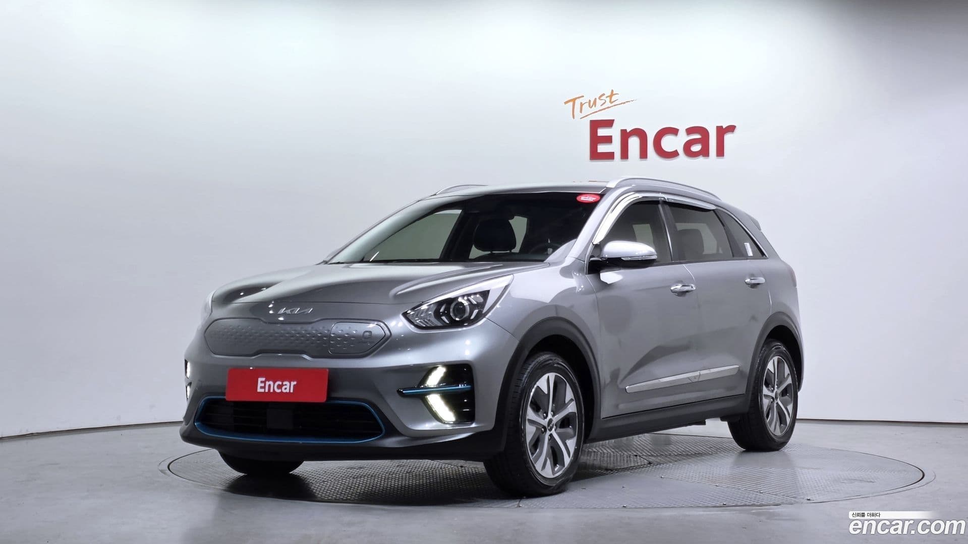 Main__Slider__Photo:Niro Kia 2021.10-0