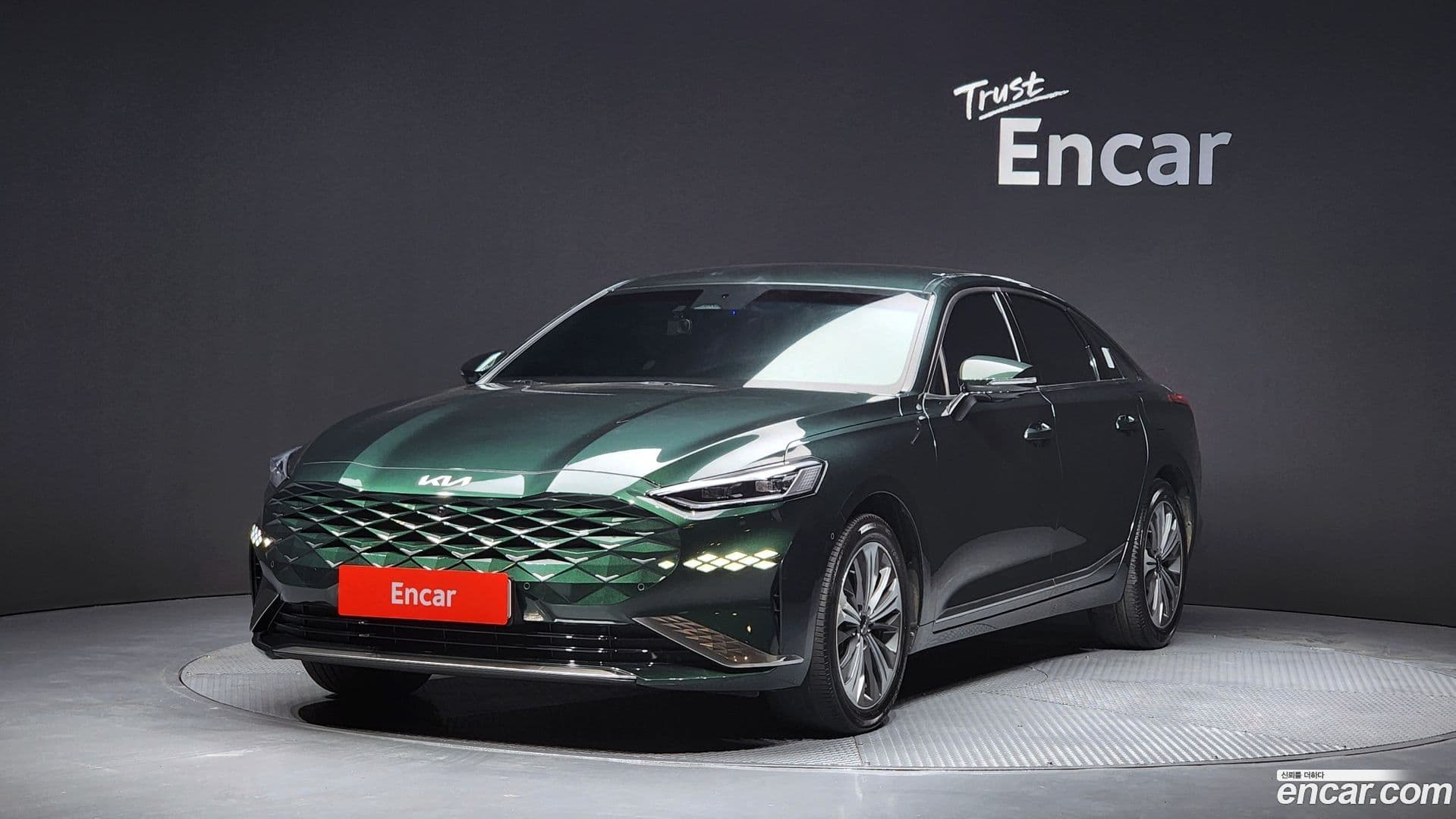 Main__Slider__Photo:K8 Kia 2021.9-0