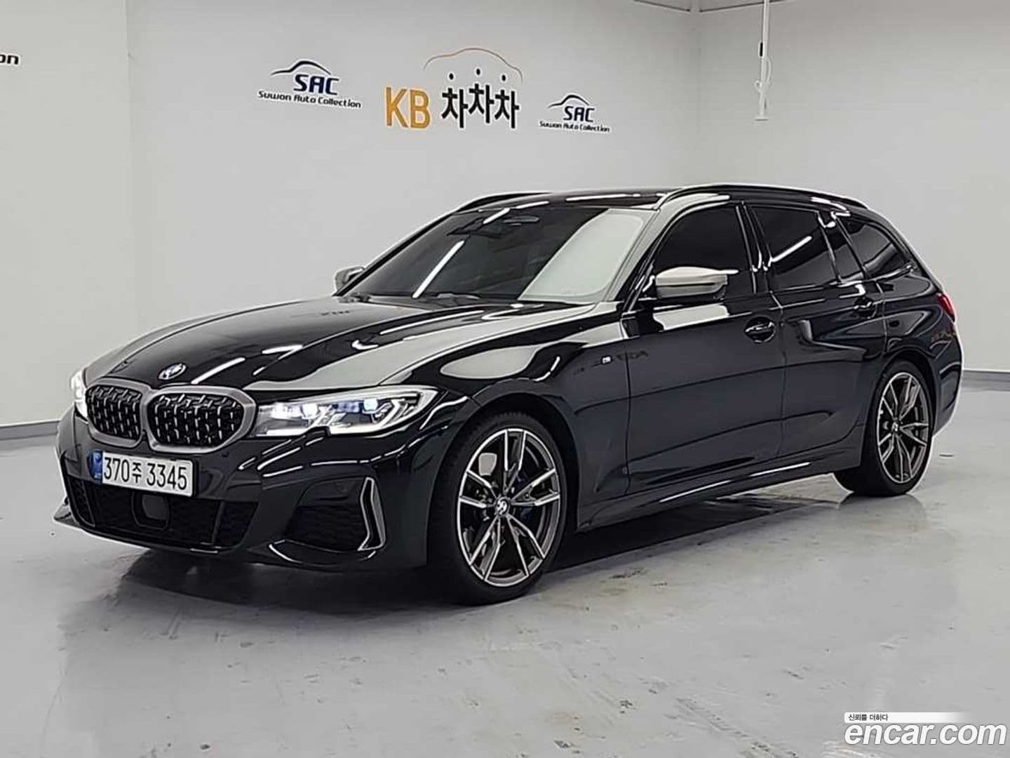 Main__Slider__Photo:3-Series BMW 2022.0-0