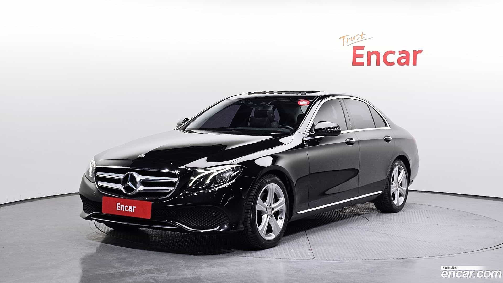 E-Class Mercedes-Benz 2017.0-OUTER-001