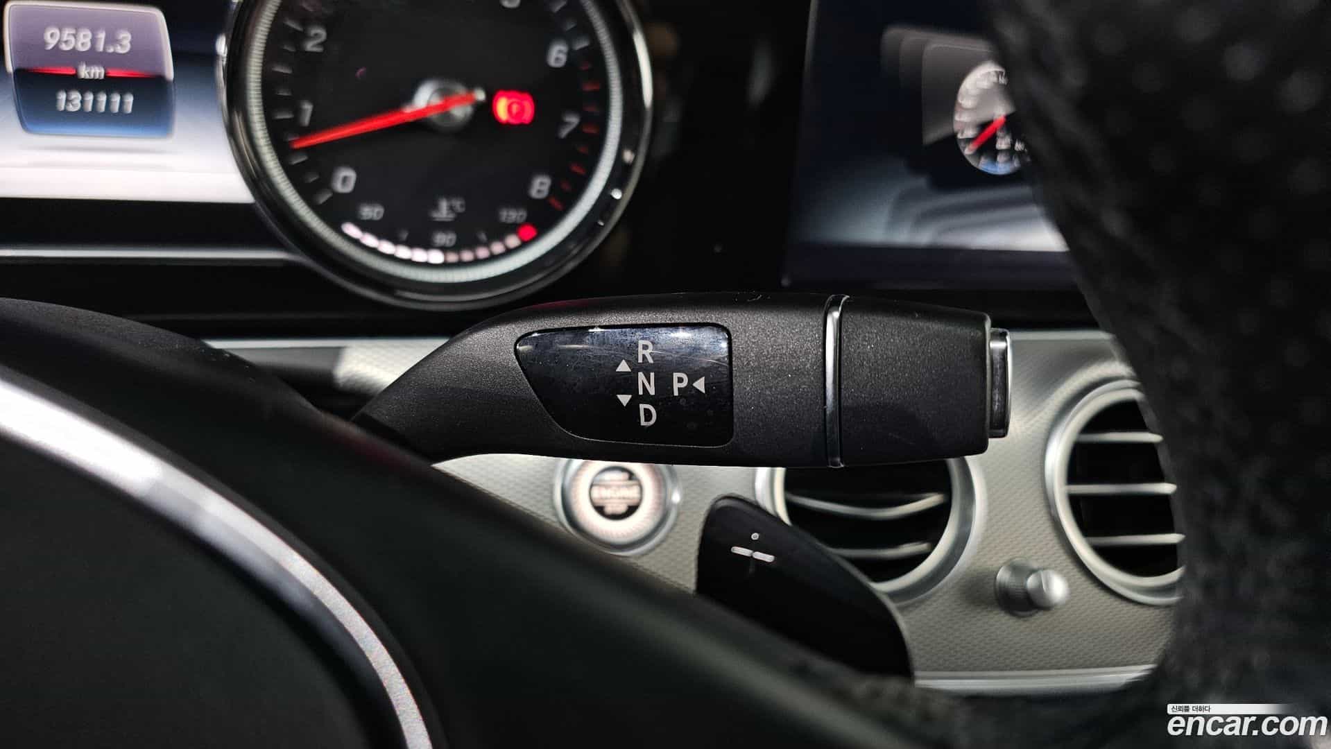 E-Class Mercedes-Benz 2017.0-INNER-009