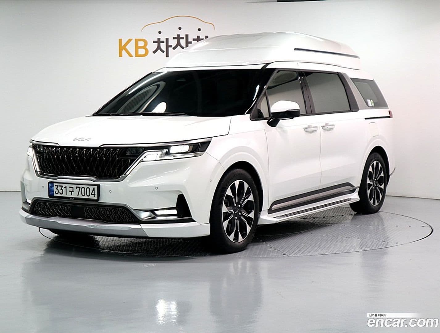 Main__Slider__Photo:Canival Kia 2022.2-0