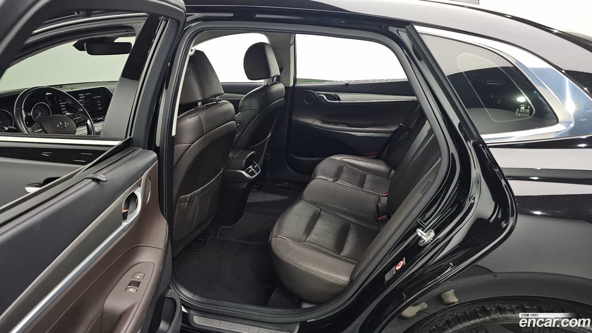 Grandeur Hyundai 2020.1-OPTION-016