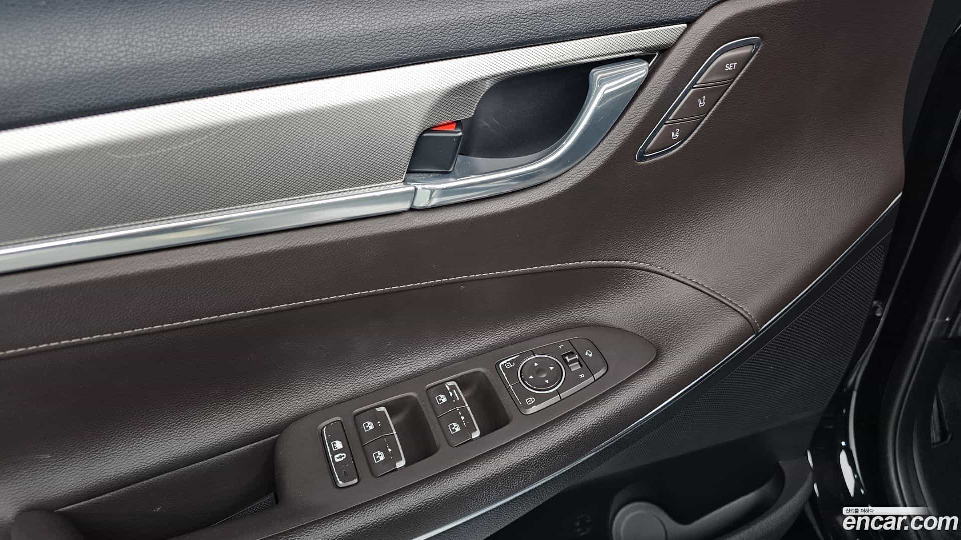 Grandeur Hyundai 2020.1-OPTION-021