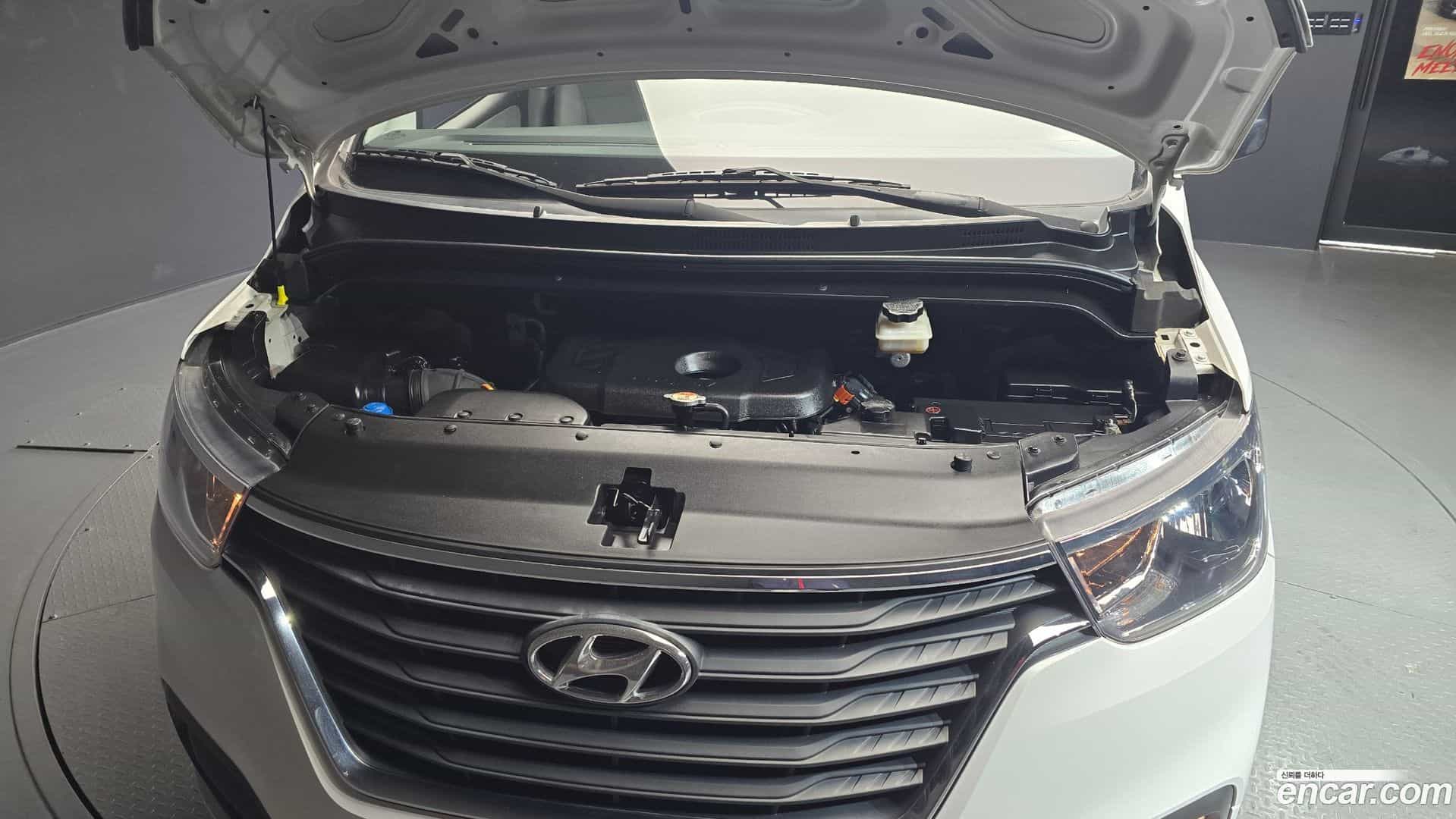 Starex Hyundai 2018.4-INNER-006