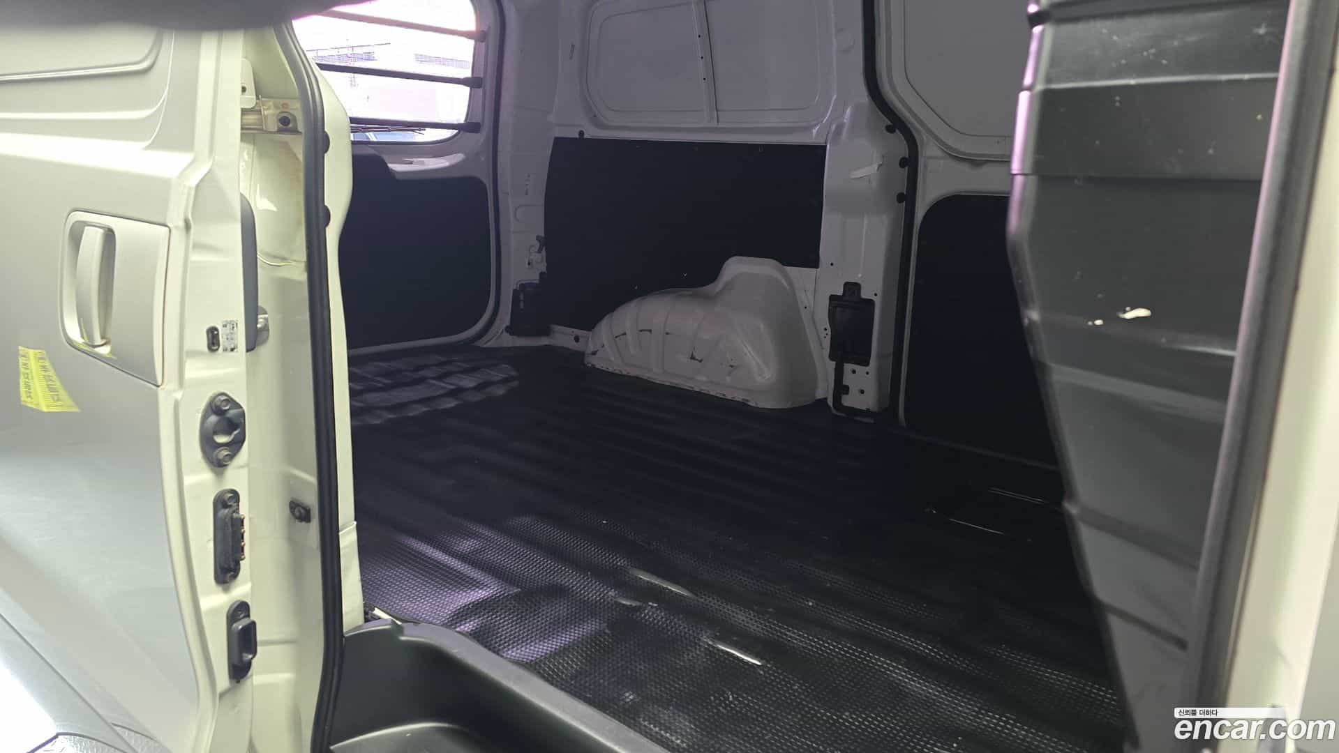 Starex Hyundai 2018.4-OPTION-016