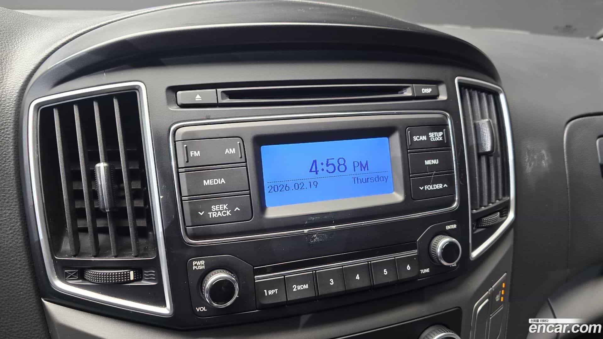 Starex Hyundai 2018.4-OPTION-019