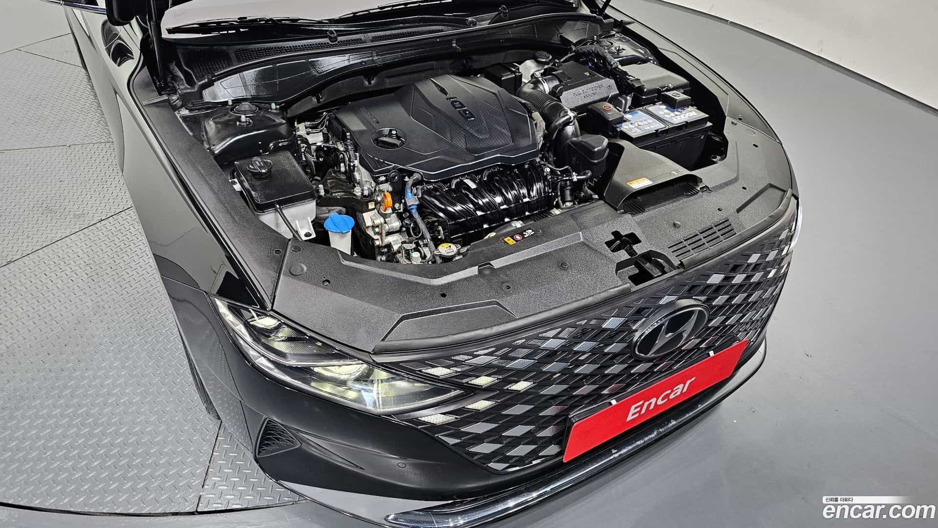 Grandeur Hyundai 2021.10-INNER-006
