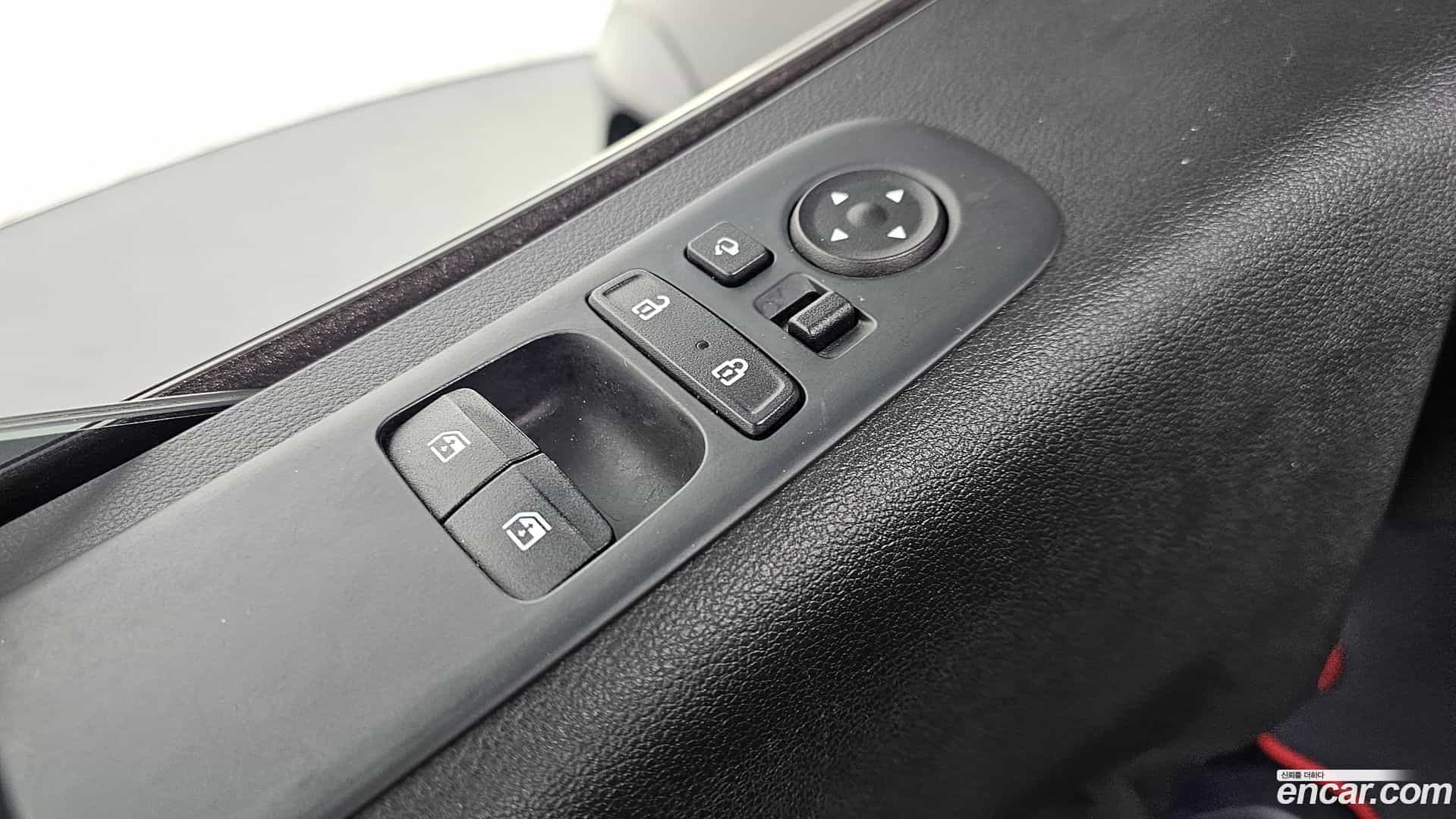 Staria Hyundai 2023.0-OPTION-022