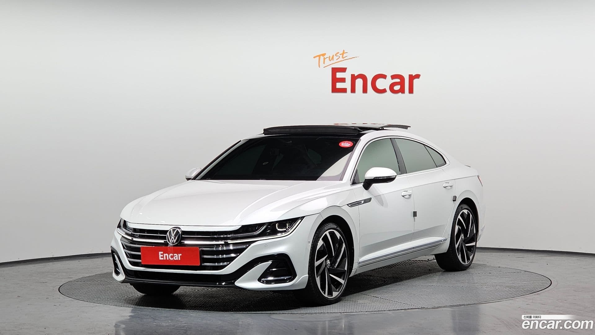 Main__Slider__Photo:Arteon Volkswagen 2022.9-0