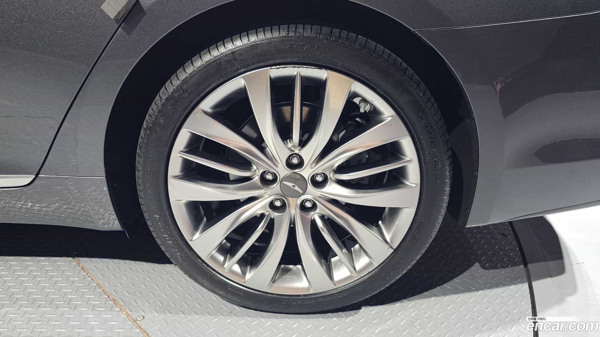 G80 Genesis 2019.2-OUTER-005