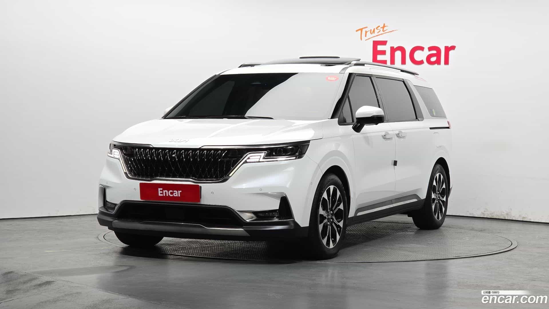 Canival Kia 2023.4-OUTER-001