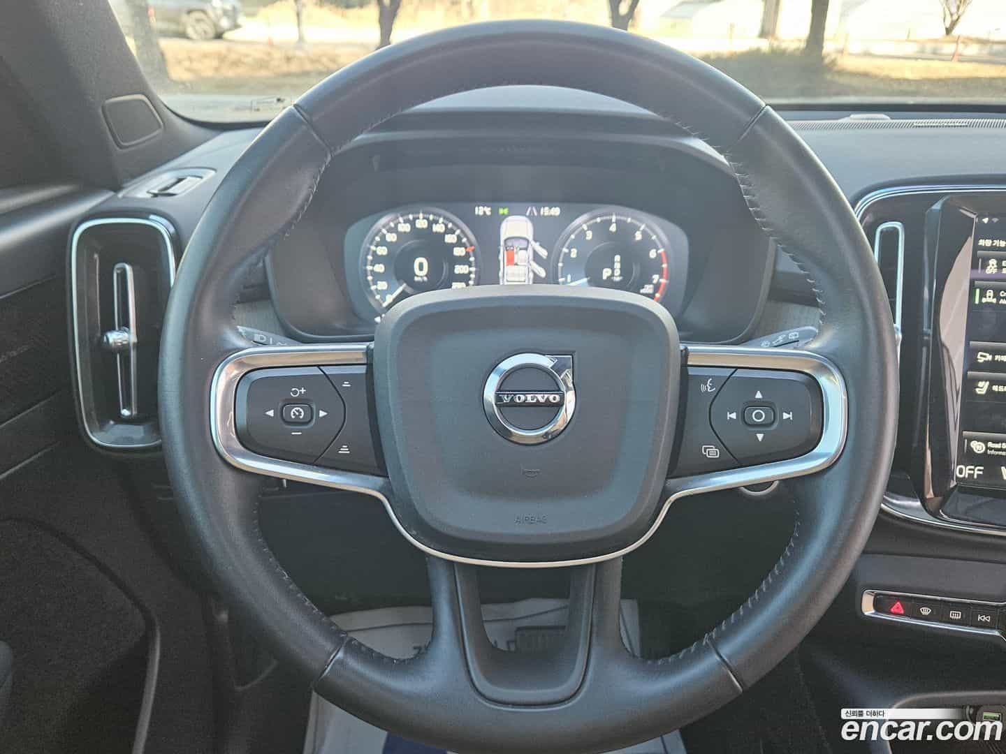 XC40 Volvo 2021.6-OPTION-021